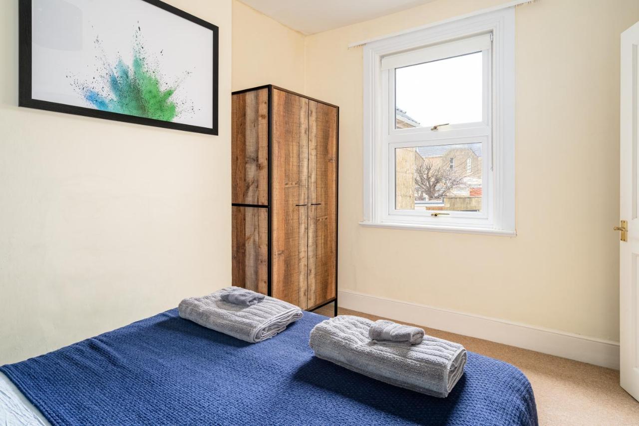 Fantastic, Spacious 3 Bedroom House With Garden Bath Exterior photo